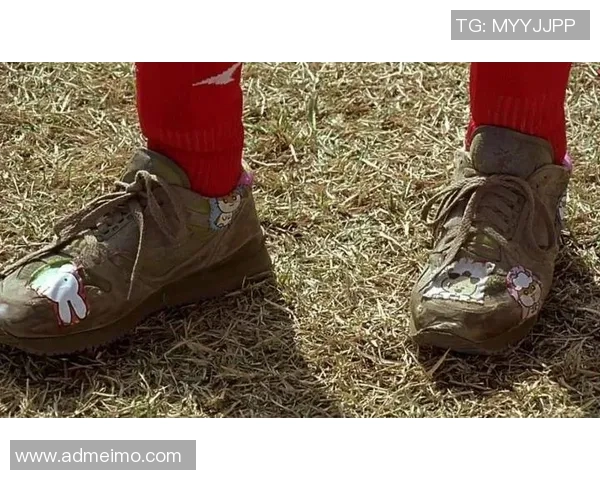 少林足球经典之作 星爷亲临场景球鞋重现传奇时刻