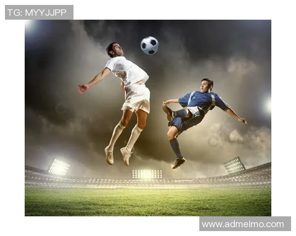 足球巨星与孩子们亲密互动 传递运动精神与梦想的力量